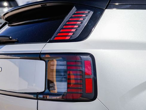 New 2026 Volvo EX30 Plus image 7