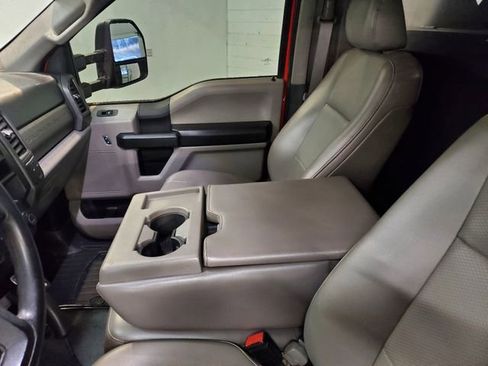 Used 2018 Ford F550 XL image 13