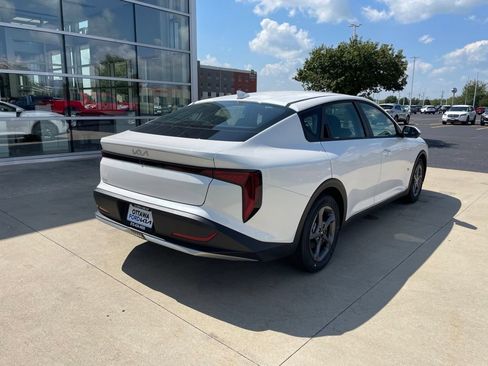 New 2026 Kia K4 FWD image 5