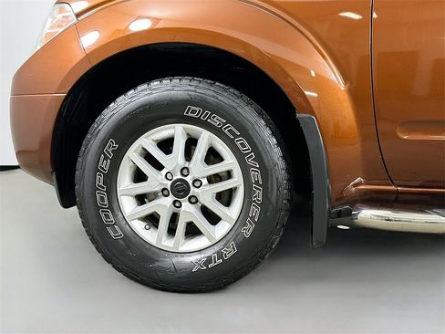 Used 2018 Nissan Frontier SV image 8