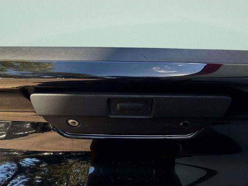 Used 2019 Chevrolet Silverado 1500 LTZ w/ LTZ Plus Package image 16