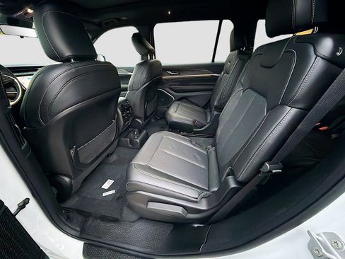 New 2026 Jeep Grand Cherokee L Limited AWD/4WD image 21