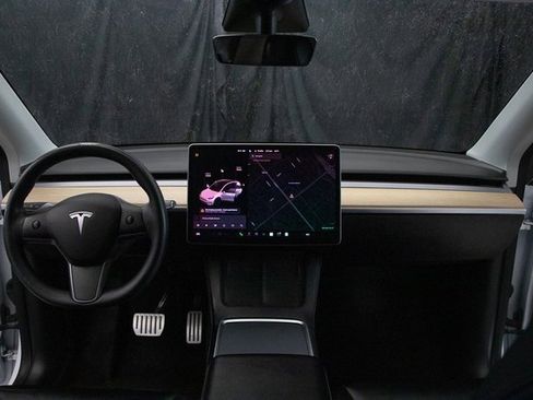 Used 2022 Tesla Model Y Performance image 22