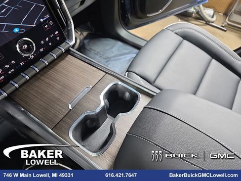 New 2026 GMC Acadia Denali image 29