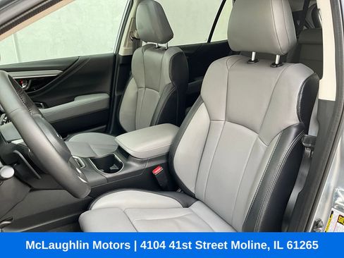 Certified 2025 Subaru Outback Limited image 9