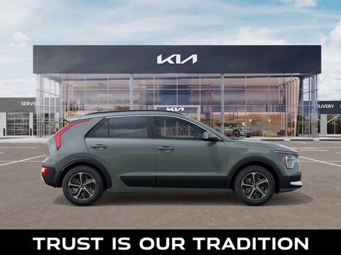 New 2026 Kia Niro EX image 7