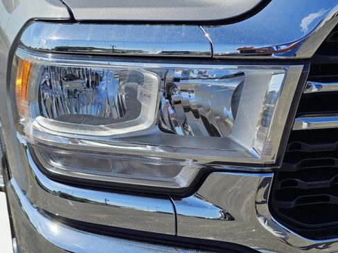 Used 2024 RAM 2500 Big Horn AWD/4WD image 4