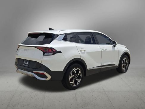 Used 2023 Kia Sportage LX FWD image 6