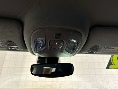 Used 2022 Jeep Compass Trailhawk w/ Trailhawk Convenience Group AWD/4WD image 44