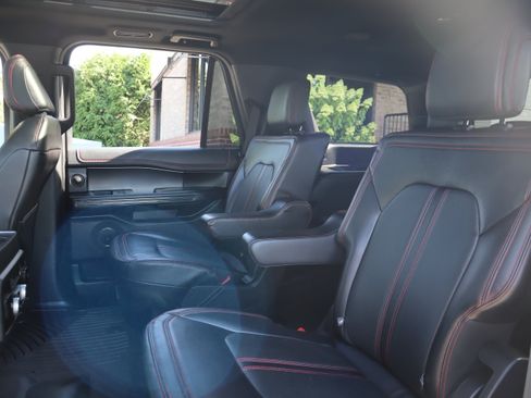 Used 2021 Ford Expedition Limited RWD image 33