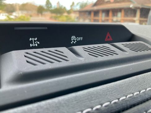 New 2025 Ford Bronco Outer Banks image 68