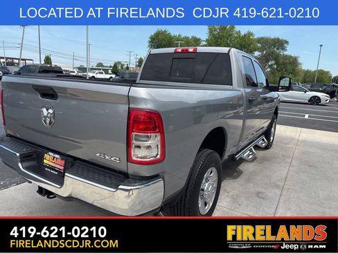 Used 2024 RAM 3500 Tradesman w/ Chrome Appearance Group AWD/4WD image 14