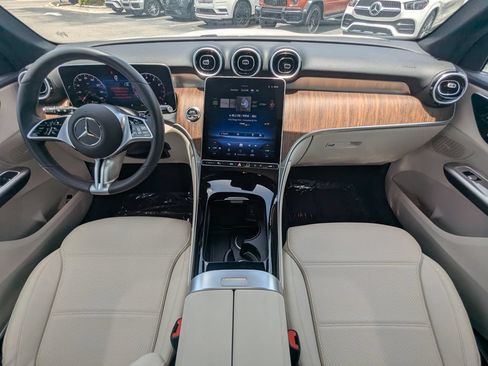 Certified 2026 Mercedes-Benz GLC 300 image 2