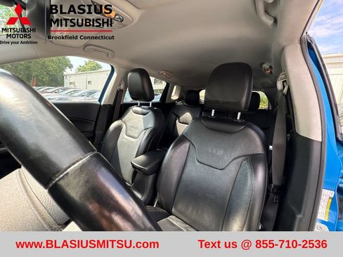 Used 2021 Jeep Compass Limited AWD/4WD image 19