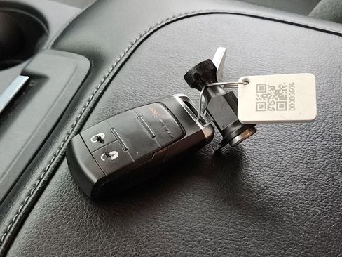 Used 2020 RAM 3500 Tradesman image 25