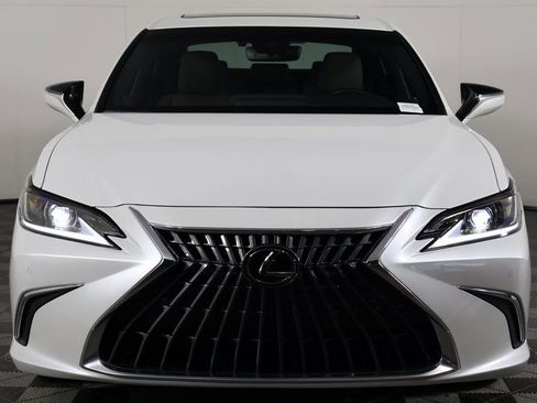 Certified 2025 Lexus ES 300h w/ Premium Package image 2