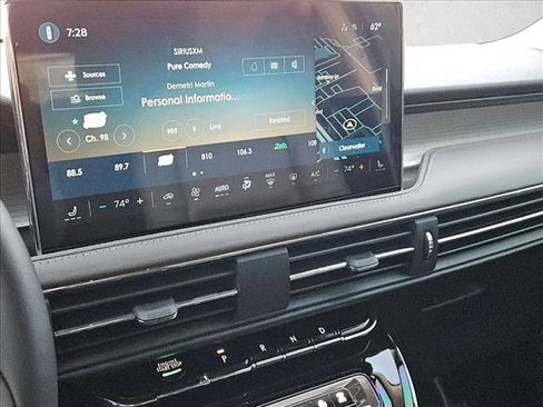 New 2026 Lincoln Corsair Premiere image 11