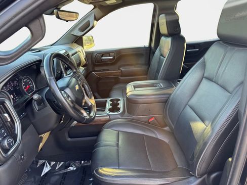 Used 2021 Chevrolet Silverado 1500 High Country w/ Technology Package AWD/4WD image 9