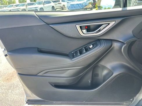 Used 2019 Subaru Forester Premium AWD/4WD image 28