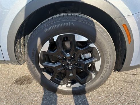 Certified 2025 Kia Sorento S w/ Panoramic Sunroof Package FWD image 25