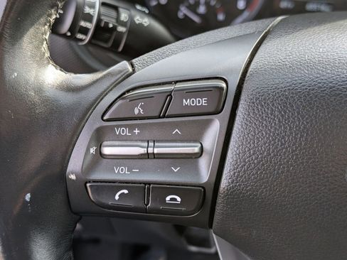 Used 2019 Hyundai Kona Limited image 19