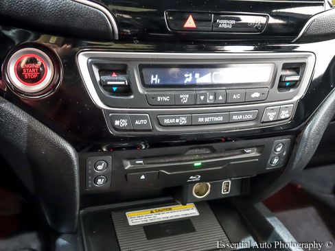 Used 2021 Honda Pilot Black Edition image 26