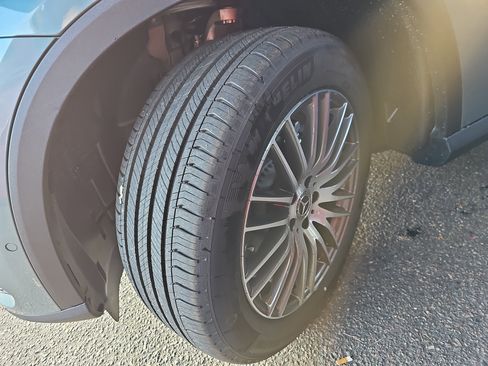 New 2026 Mercedes-Benz GLC 300 image 34