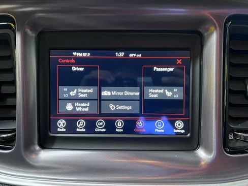 Used 2019 Dodge Challenger R/T w/ Driver Convenience Group RWD image 21