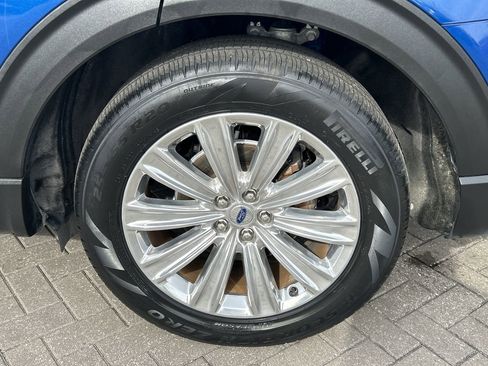 Used 2022 Ford Explorer Limited w/ Limited Technology Package image 31