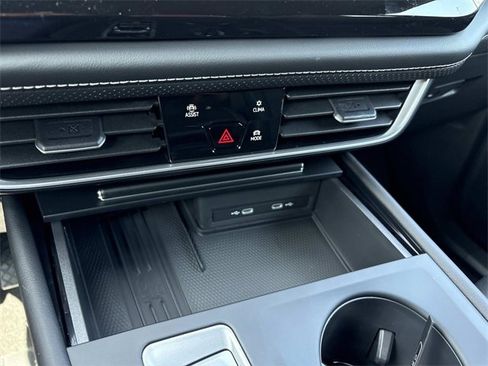 New 2026 Volkswagen Atlas Cross Sport SE image 22
