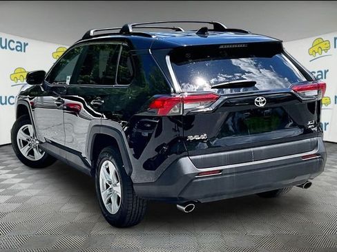 Used 2020 Toyota RAV4 XLE w/ Convenience Package AWD/4WD image 2