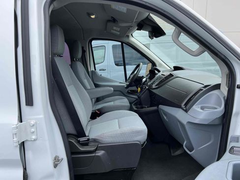 Used 2016 Ford Transit 350 XLT image 32