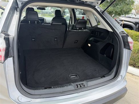 Used 2024 Ford Edge SEL image 22