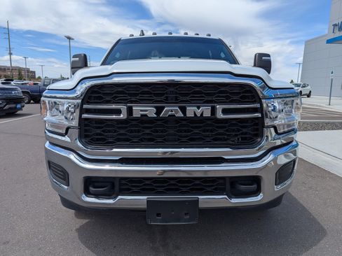 Used 2024 RAM 3500 Tradesman w/ Chrome Appearance Group AWD/4WD image 5
