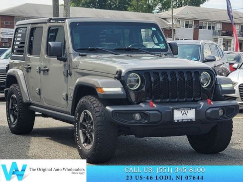 Used 2018 Jeep Wrangler Unlimited Sahara AWD/4WD image 1
