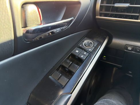 Used 2014 Lexus IS 250 w/ Navigation Package image 18