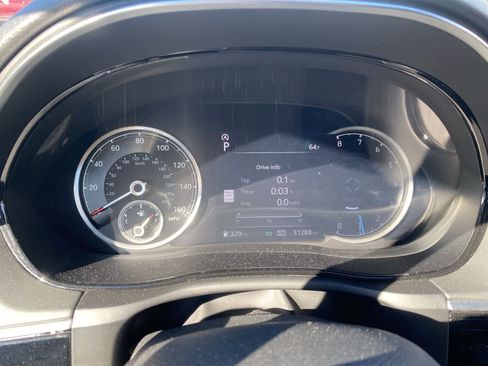 Used 2025 Genesis GV70 2.5T image 13