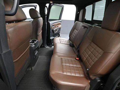 Used 2021 Nissan Titan Platinum Reserve w/ Moonroof Package image 42