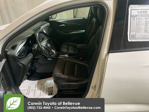 Used 2021 Buick Encore GX Essence image 12