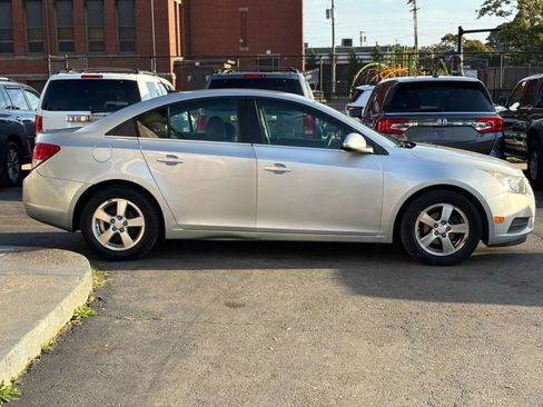 Used 2012 Chevrolet Cruze LT image 3