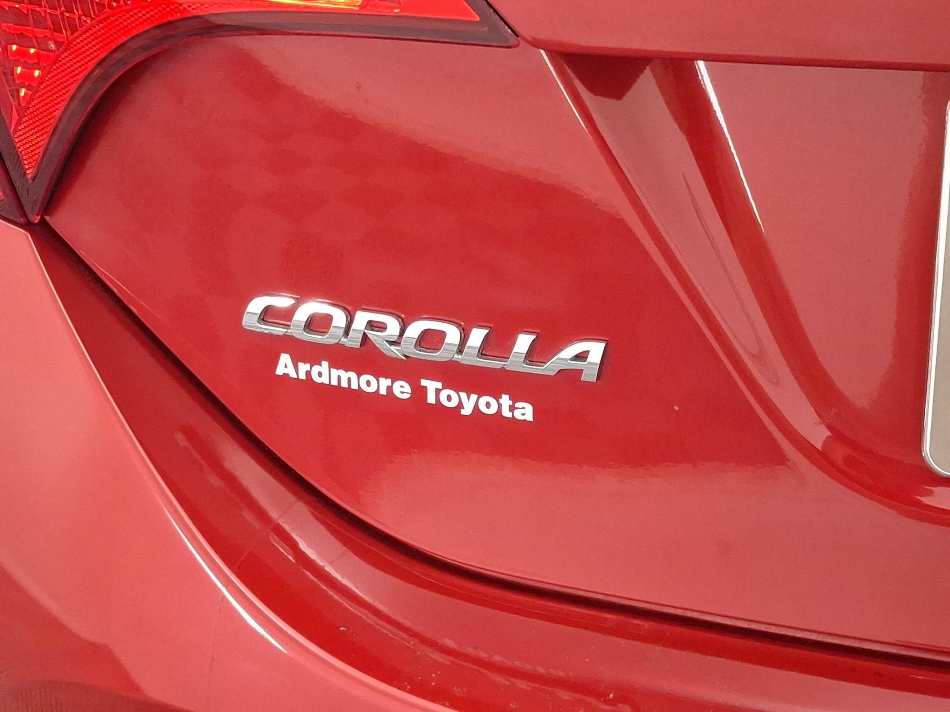 Used 2017 Toyota Corolla LE FWD image 23