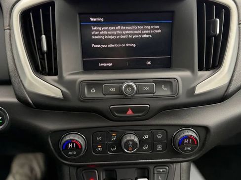 Used 2021 GMC Terrain SLE w/ Driver Convenience Package AWD/4WD image 6