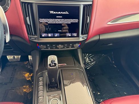Certified 2023 Maserati Levante Modena AWD/4WD image 17