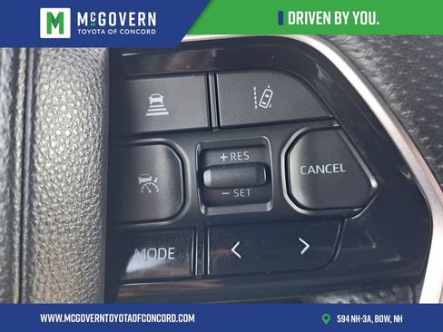 Used 2024 Toyota Tundra Platinum AWD/4WD image 27