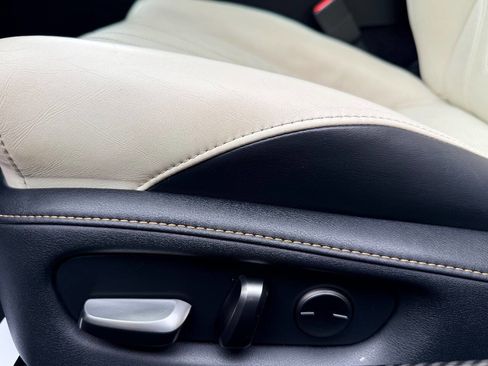 Used 2019 Lexus LC 500 Coupe image 23