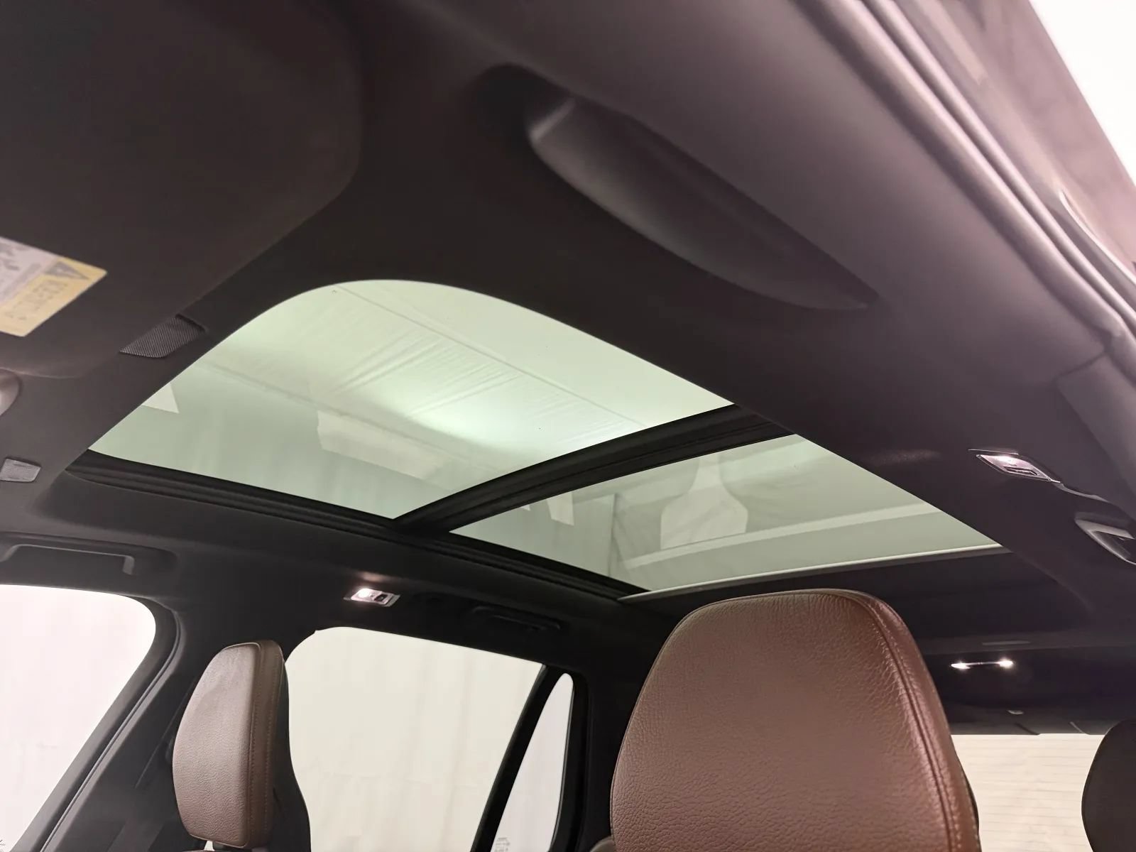Used 2019 Volvo XC90 T6 Momentum w/ Protection Package Premier AWD/4WD image 10