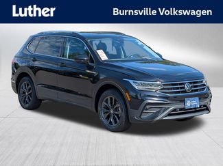 Certified 2023 Volkswagen Tiguan SE w/ Panoramic Sunroof Package AWD/4WD video 1