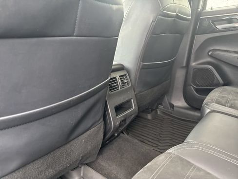 Used 2024 Mitsubishi Outlander SE AWD/4WD image 37