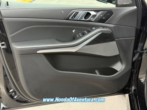 Used 2024 BMW X5 sDrive40i w/ M Sport Package RWD image 21
