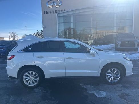 Used 2017 Acura RDX AWD image 4